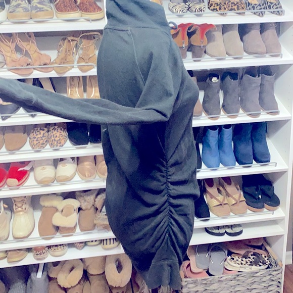 My go to maternity sweatshirt - Picture 3 of 5